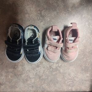 Vans Kids Sneakers in Pink size 3.0 Black Size 4.0/ Baby Bundle